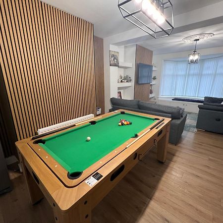 Numero Venti Aparthouse Wifi Parking Hot Tub Newcastle upon Tyne Bagian luar foto