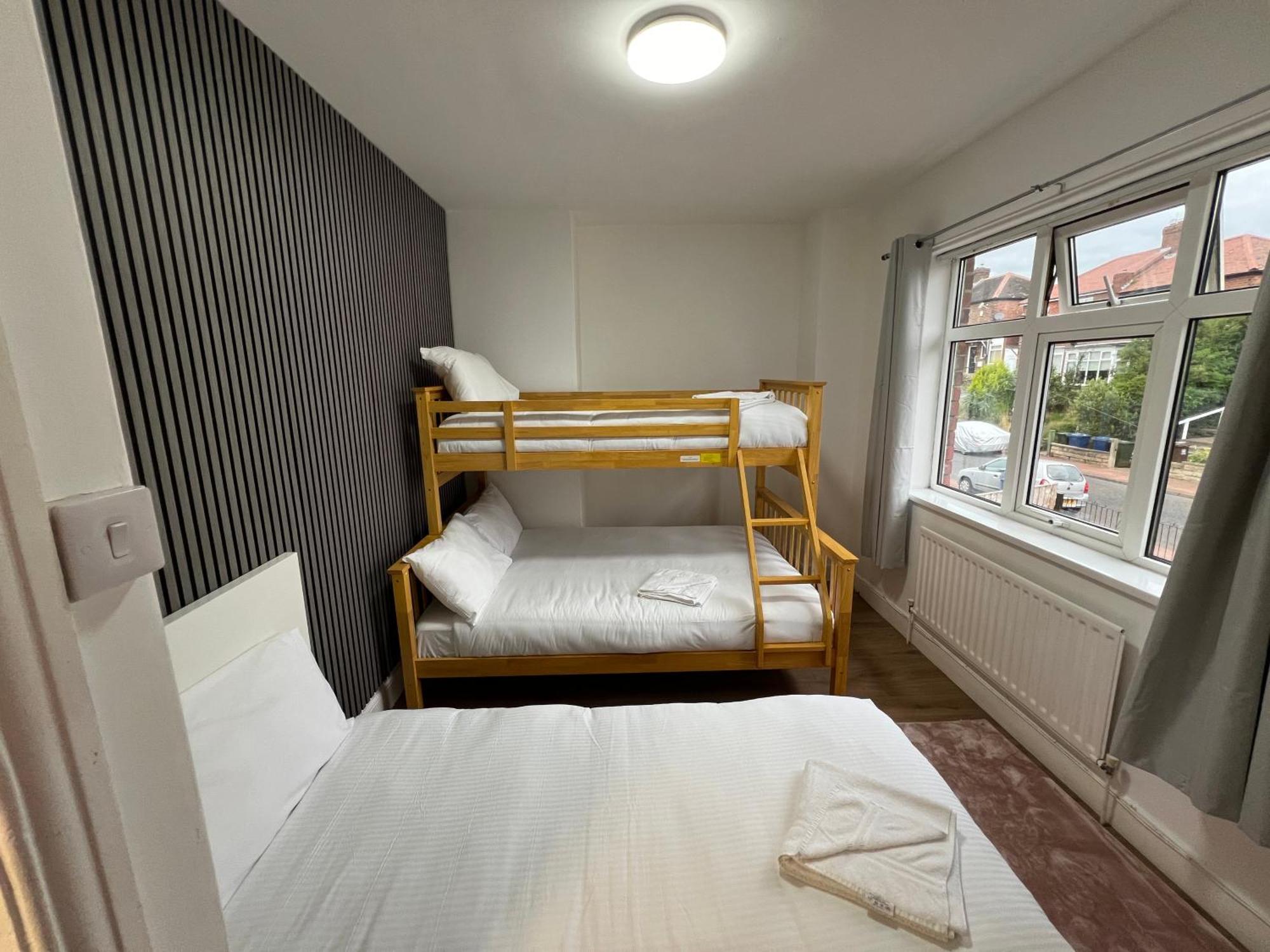 Numero Venti Aparthouse Wifi Parking Hot Tub Newcastle upon Tyne Bagian luar foto