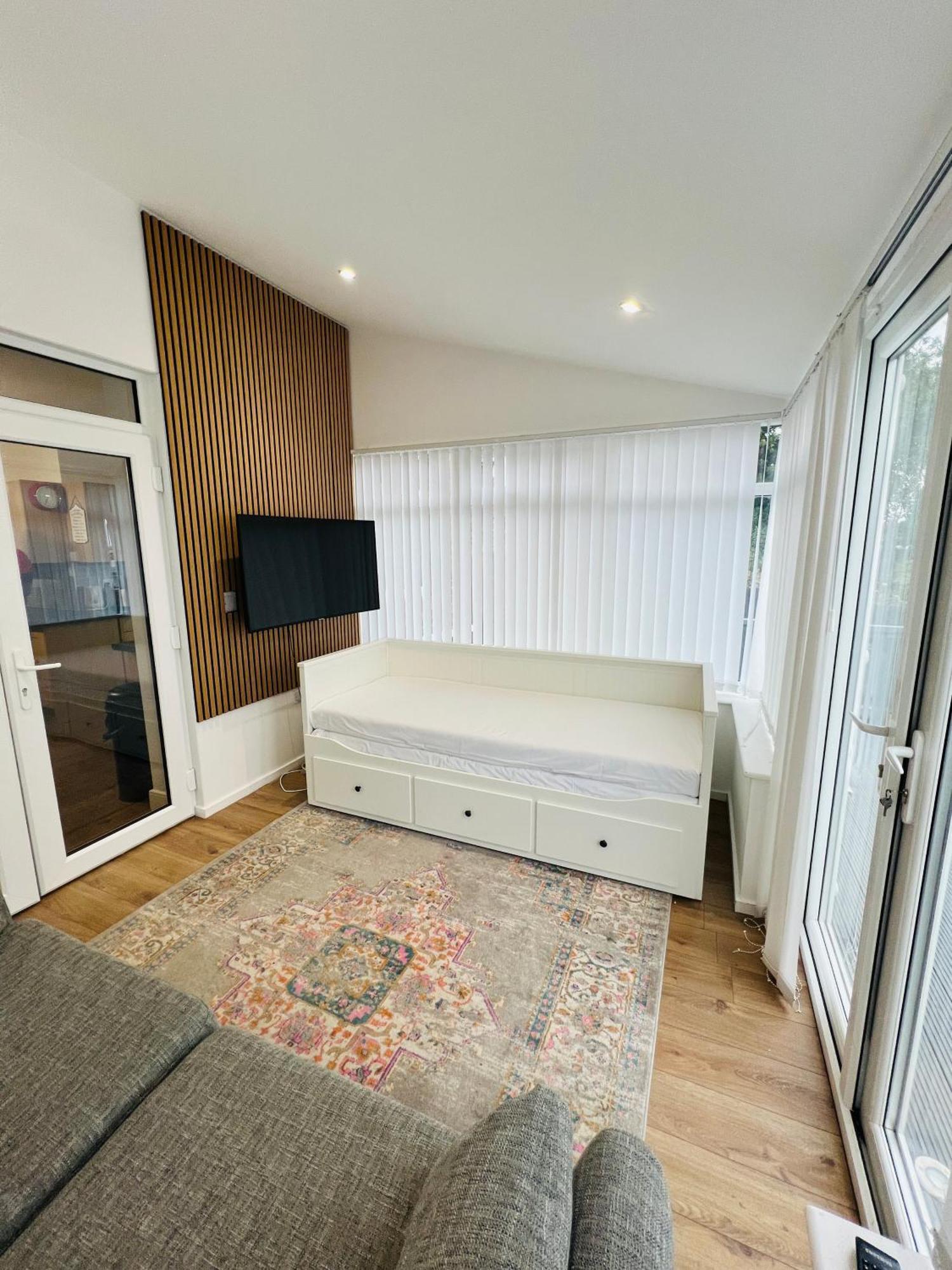 Numero Venti Aparthouse Wifi Parking Hot Tub Newcastle upon Tyne Bagian luar foto